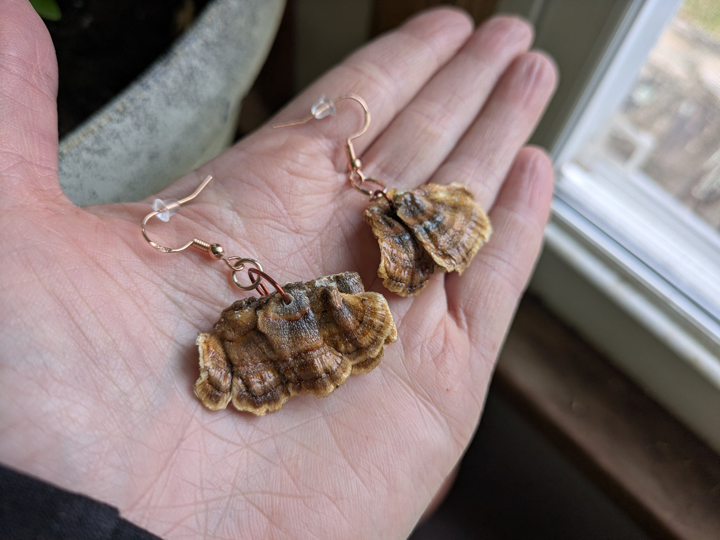 Turkey Tail Earrings Gold 3 (doubles)